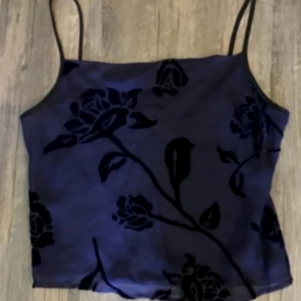 ✨️ 2/$20 // INC: Crop top